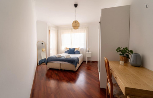 Snug 3-bedroom apartment with balcony a short drive from Viana do Castelo