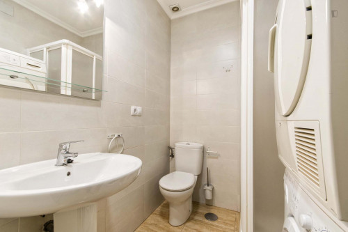 Charming double bedroom near Plaça Gabriel Miró - Gallery - 8
