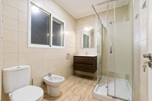 Charming double bedroom near Plaça Gabriel Miró - Gallery - 6