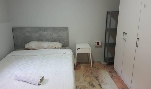 Homely double bedroom not far from Universidad de Sevilla