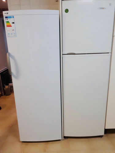 Single bedroom in a 10-bedroom flat, near Universidad de Sevilla