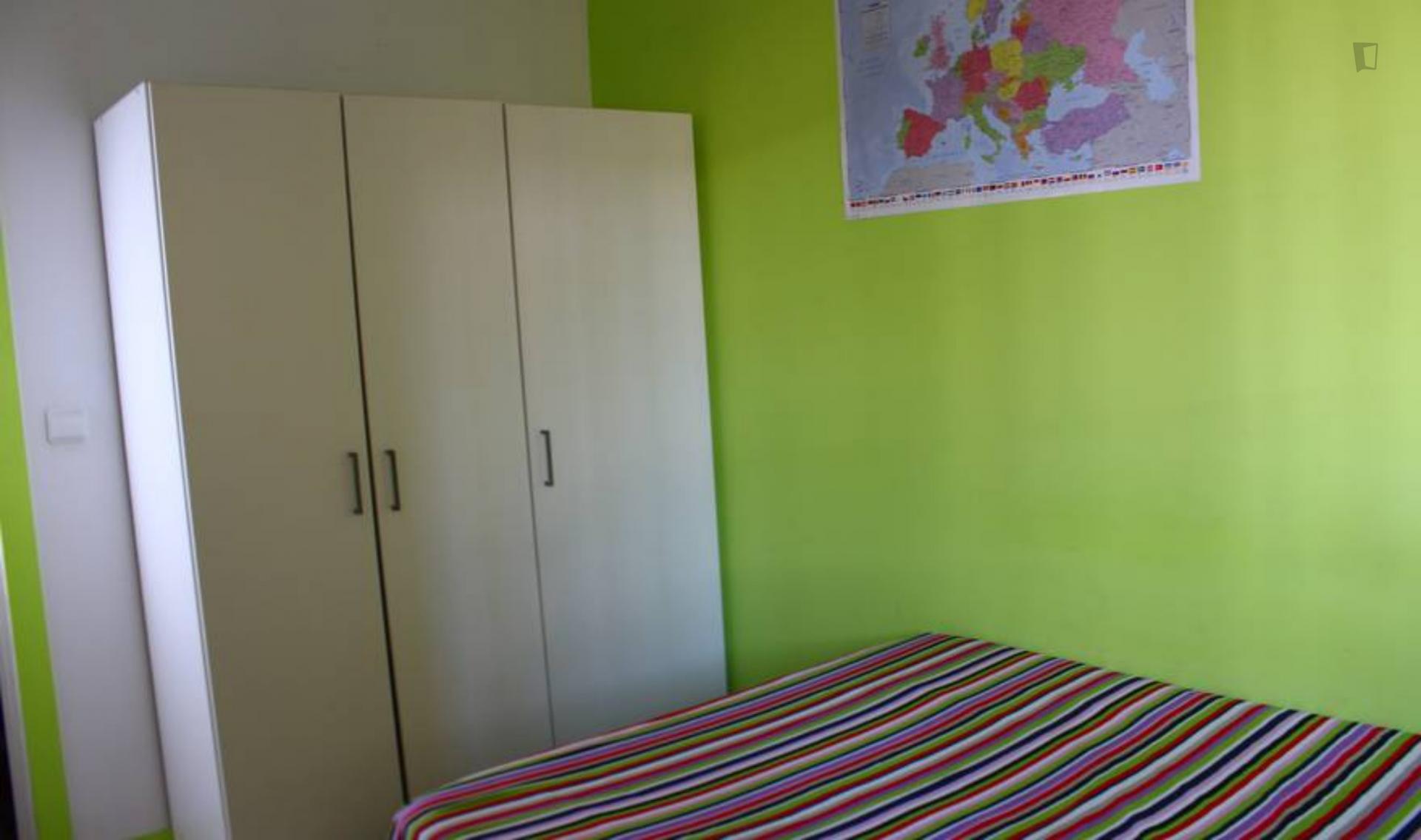 Bright single bedroom near Universidad de Sevilla