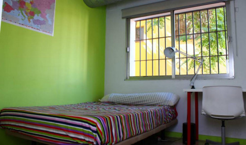 Bright single bedroom near Universidad de Sevilla