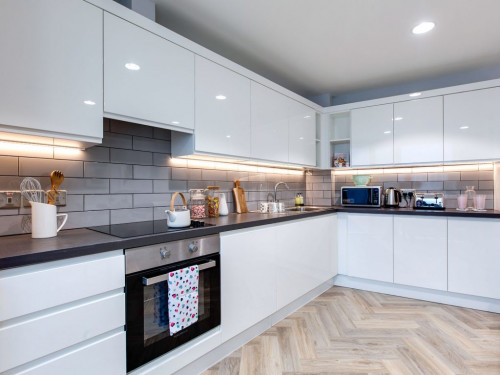 Galway Central - Gallery - 14