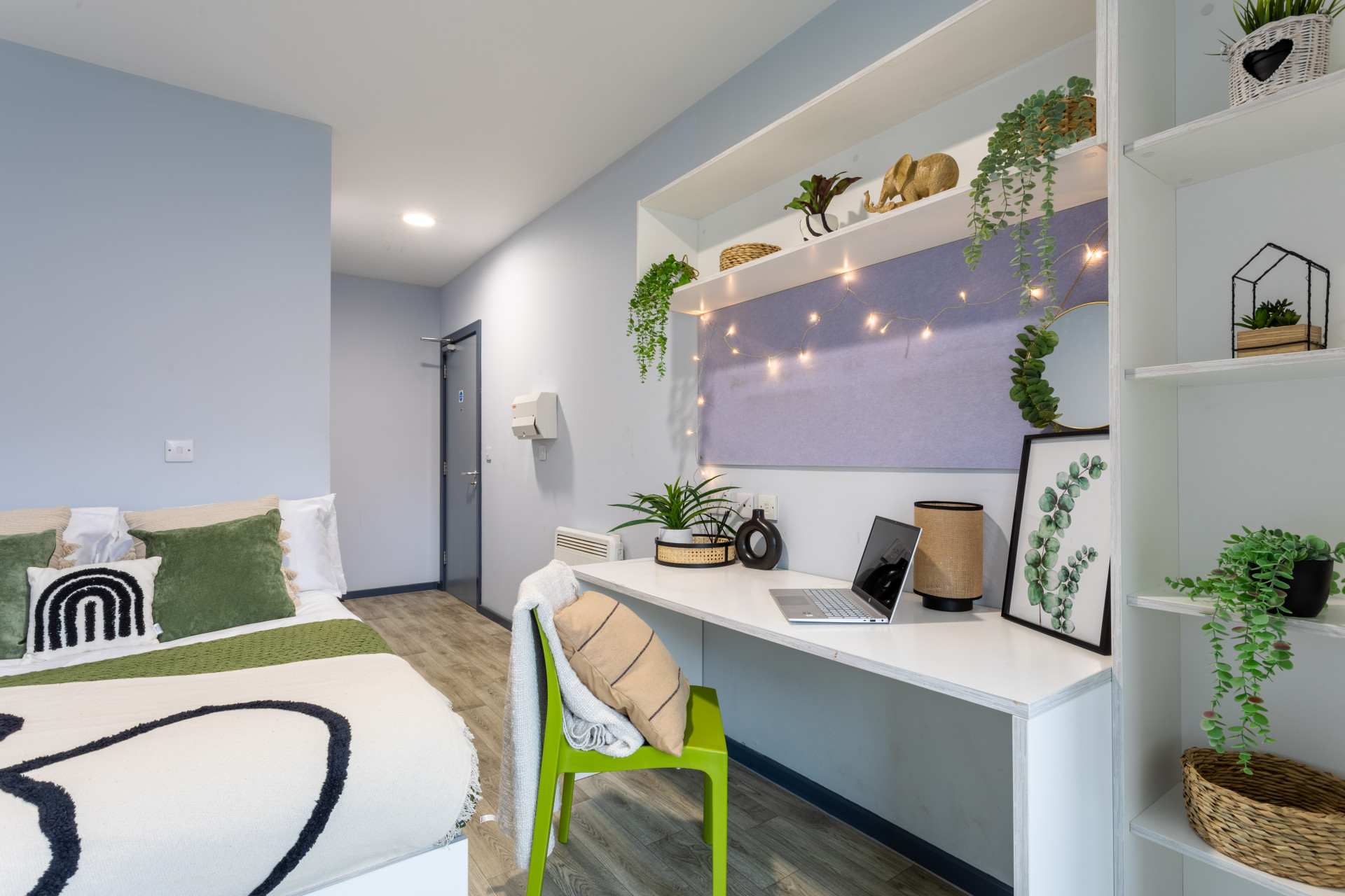 Gold En-Suite - Archer House - Gallery - 21