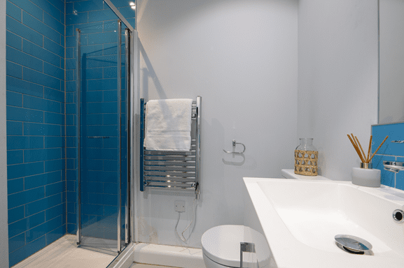 Gold En-Suite - Archer House - Gallery - 7