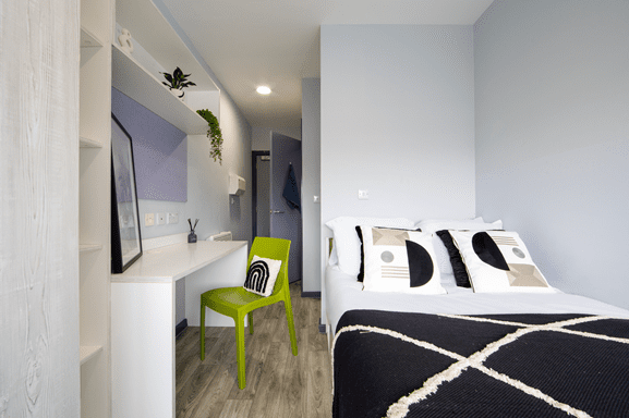 Gold En-Suite - Archer House - Gallery - 8