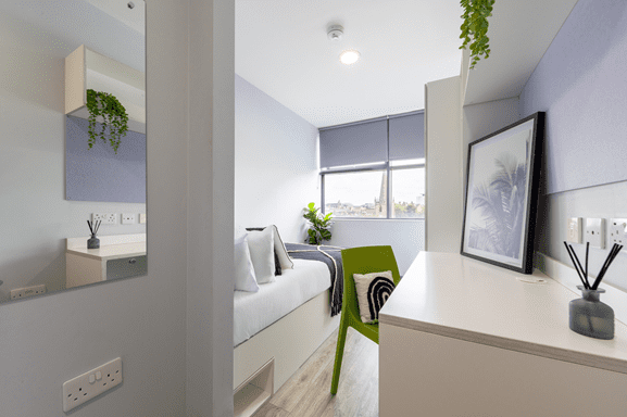 Gold En-Suite - Archer House - Gallery - 9