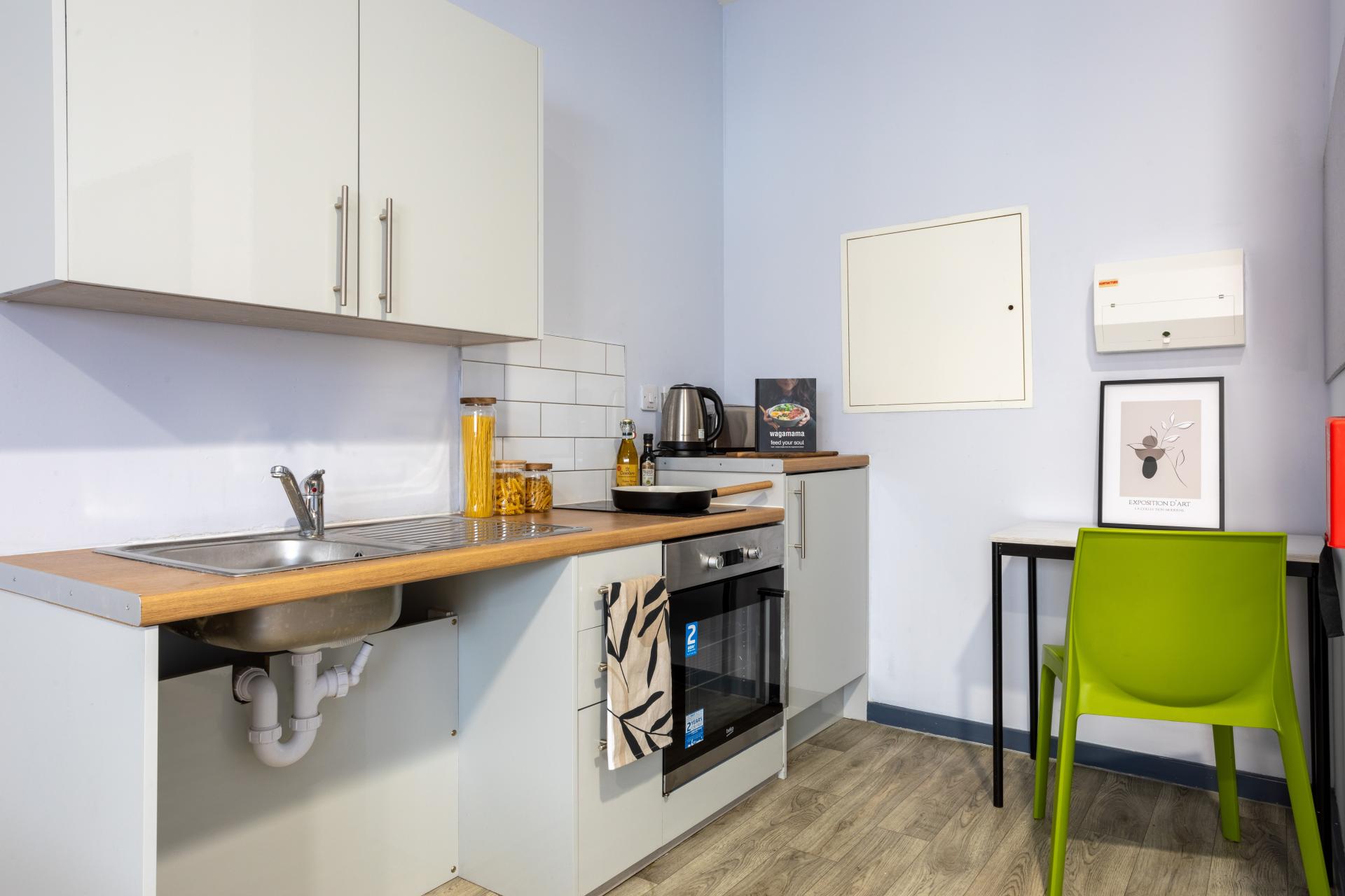 Platinum Accessible Studio - Archer House - Gallery - 20