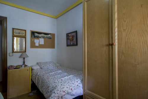 Homely single bedroom steps from Parque Picasso - Gallery - 6