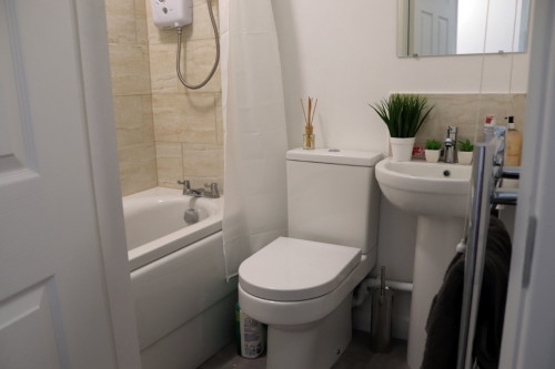 23 Austrey Avenue - Gallery - 6