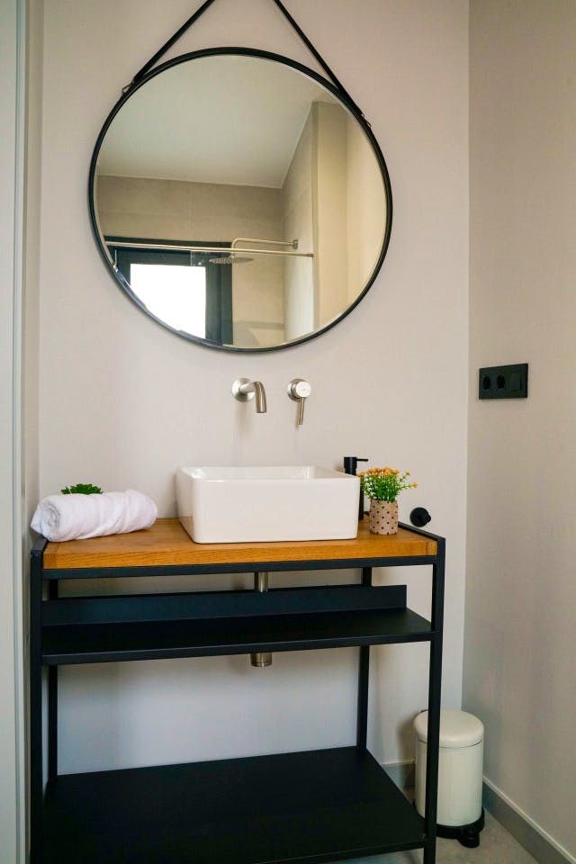  Single Room  -  Modern Coliving Experience in the Heart of Historic Santiago de Compostela  - Gallery -  13