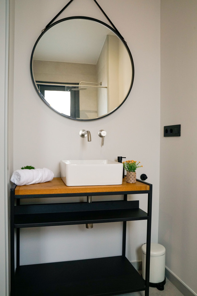  Single Room  -  Modern Coliving Experience in the Heart of Historic Santiago de Compostela  - Gallery -  10