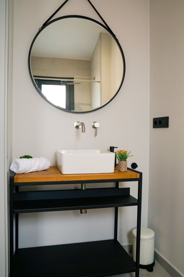 Single Room  -  Modern Coliving Experience in the Heart of Historic Santiago de Compostela  - Gallery -  16