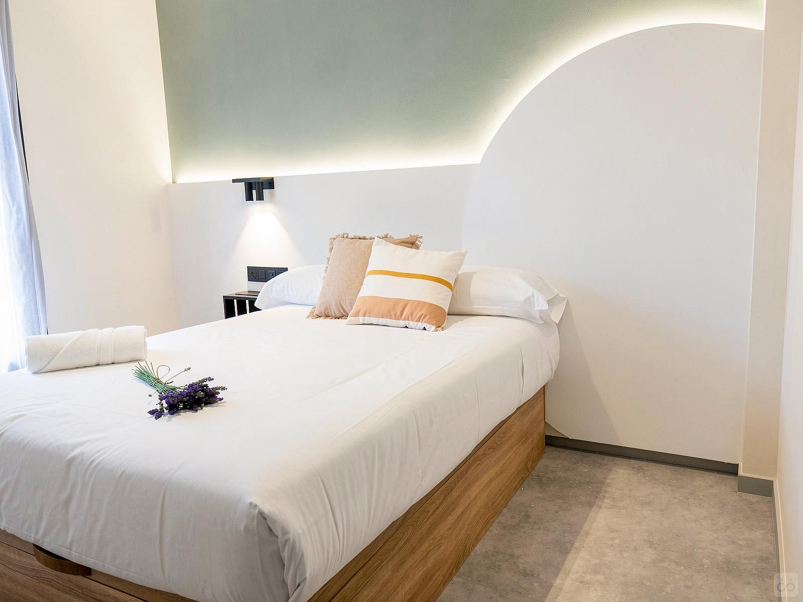  Double Room  -  Modern Coliving Experience in the Heart of Historic Santiago de Compostela  - Gallery -  3