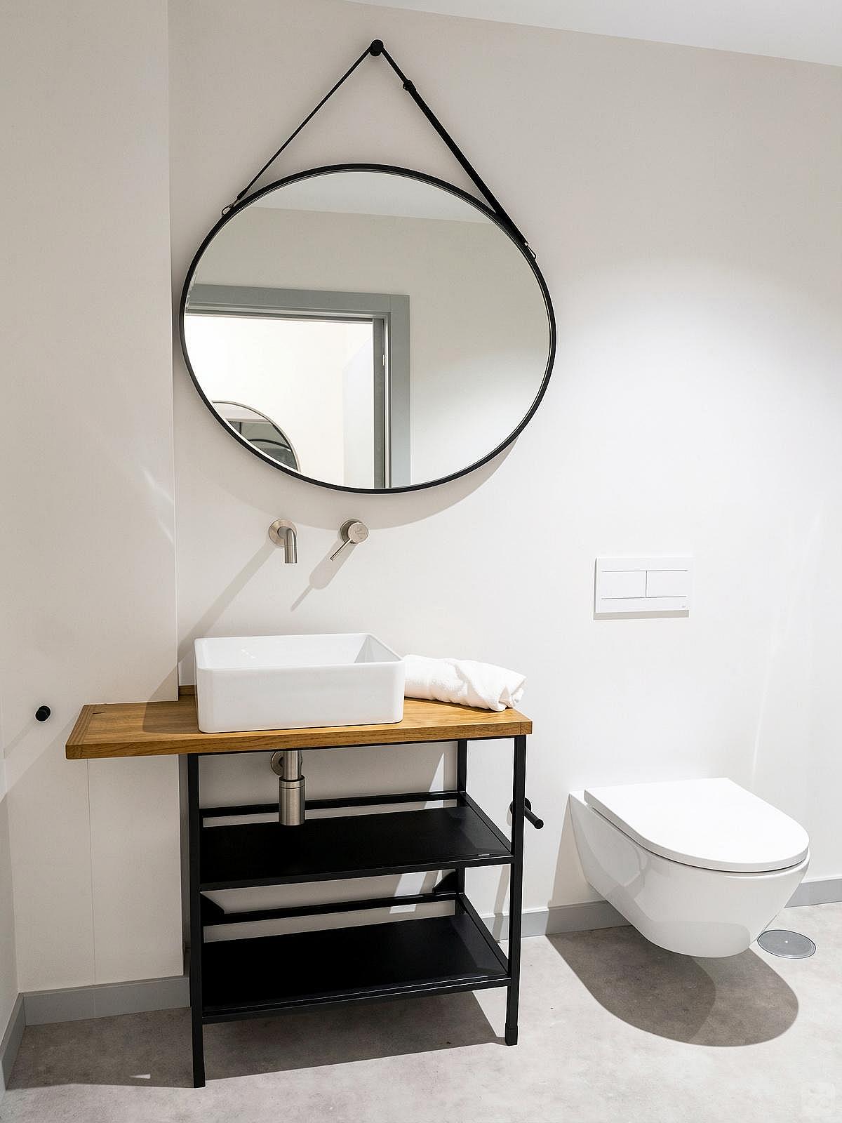  Double Room  -  Modern Coliving Experience in the Heart of Historic Santiago de Compostela  - Gallery -  1