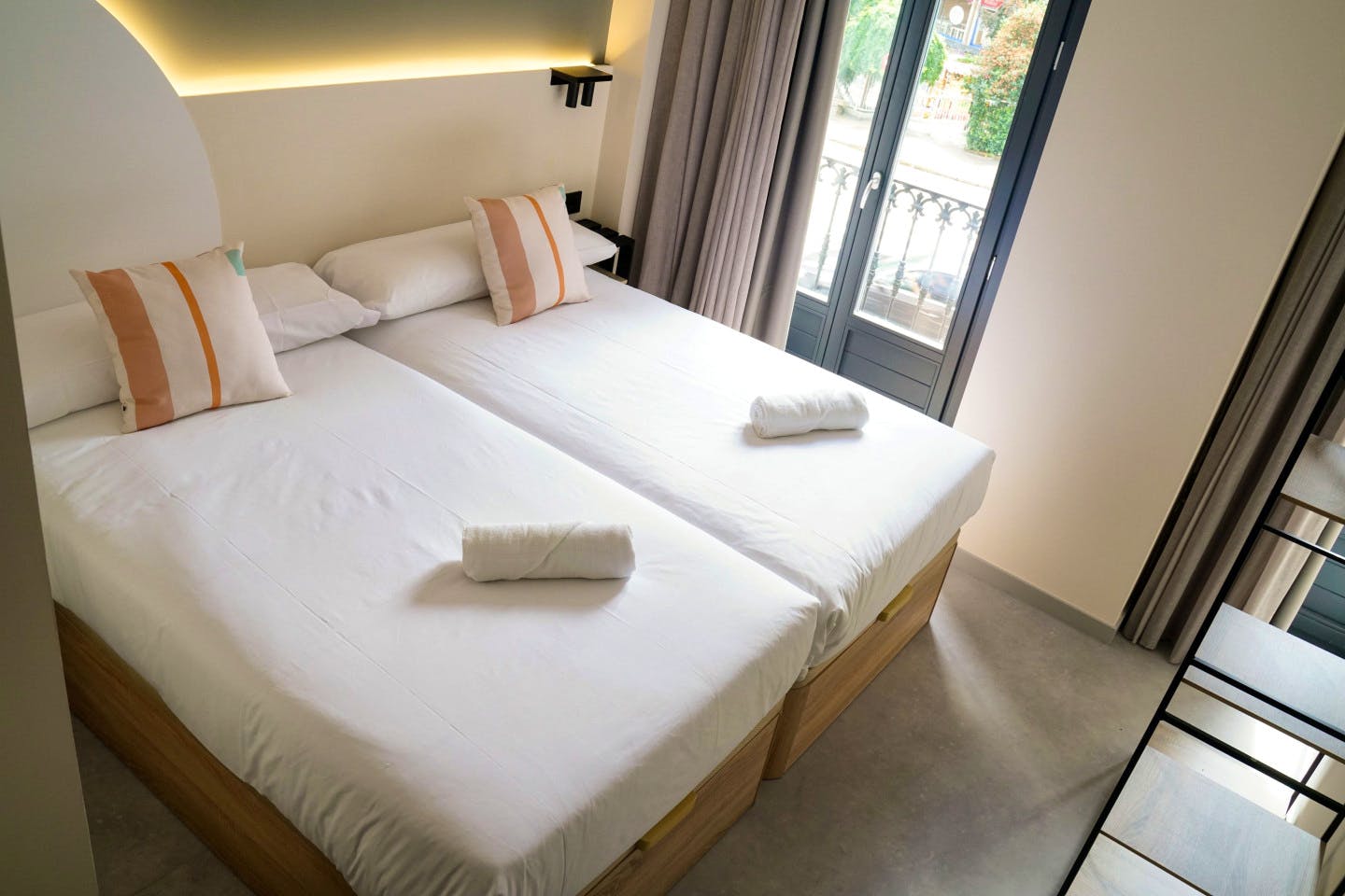  Twin Room  -  Modern Coliving Experience in the Heart of Historic Santiago de Compostela  - Gallery -  9