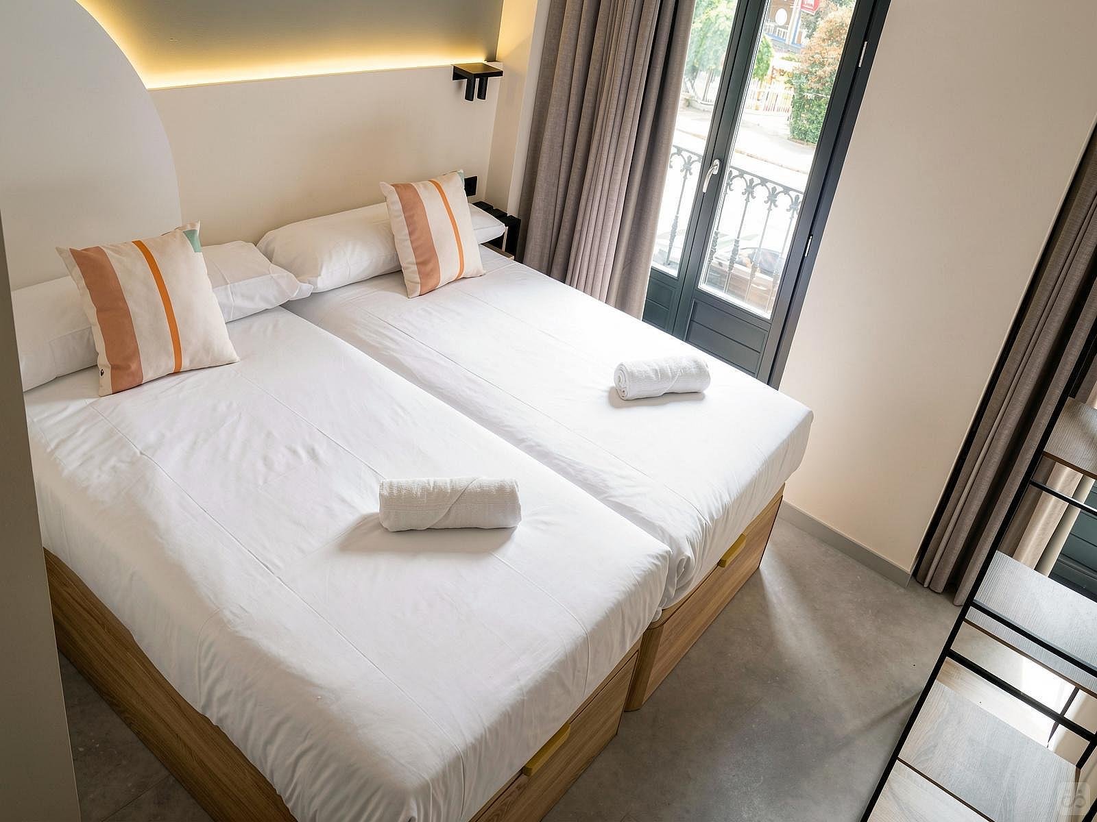  Twin Room  -  Modern Coliving Experience in the Heart of Historic Santiago de Compostela  - Gallery -  15