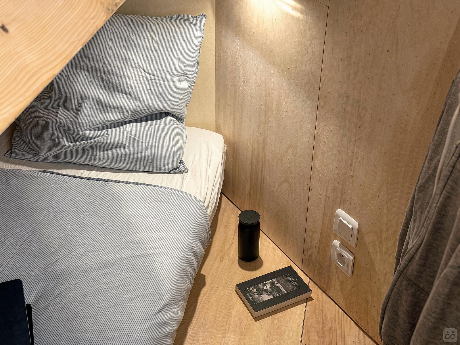  Single Cabine  -  Stylish house near Haut Lion Bus Stop Residence  - Gallery -  35