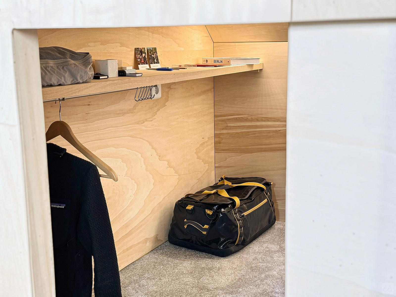  Single Cabine Premium  -  Stylish house near Haut Lion Bus Stop  - Gallery -  5