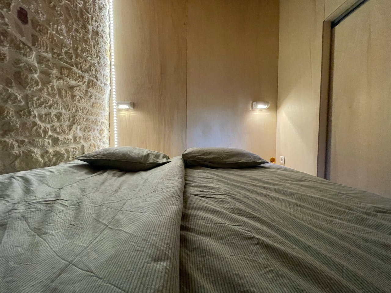  Double Cabine  -  Stylish house near Haut Lion Bus Stop  - Gallery -  16