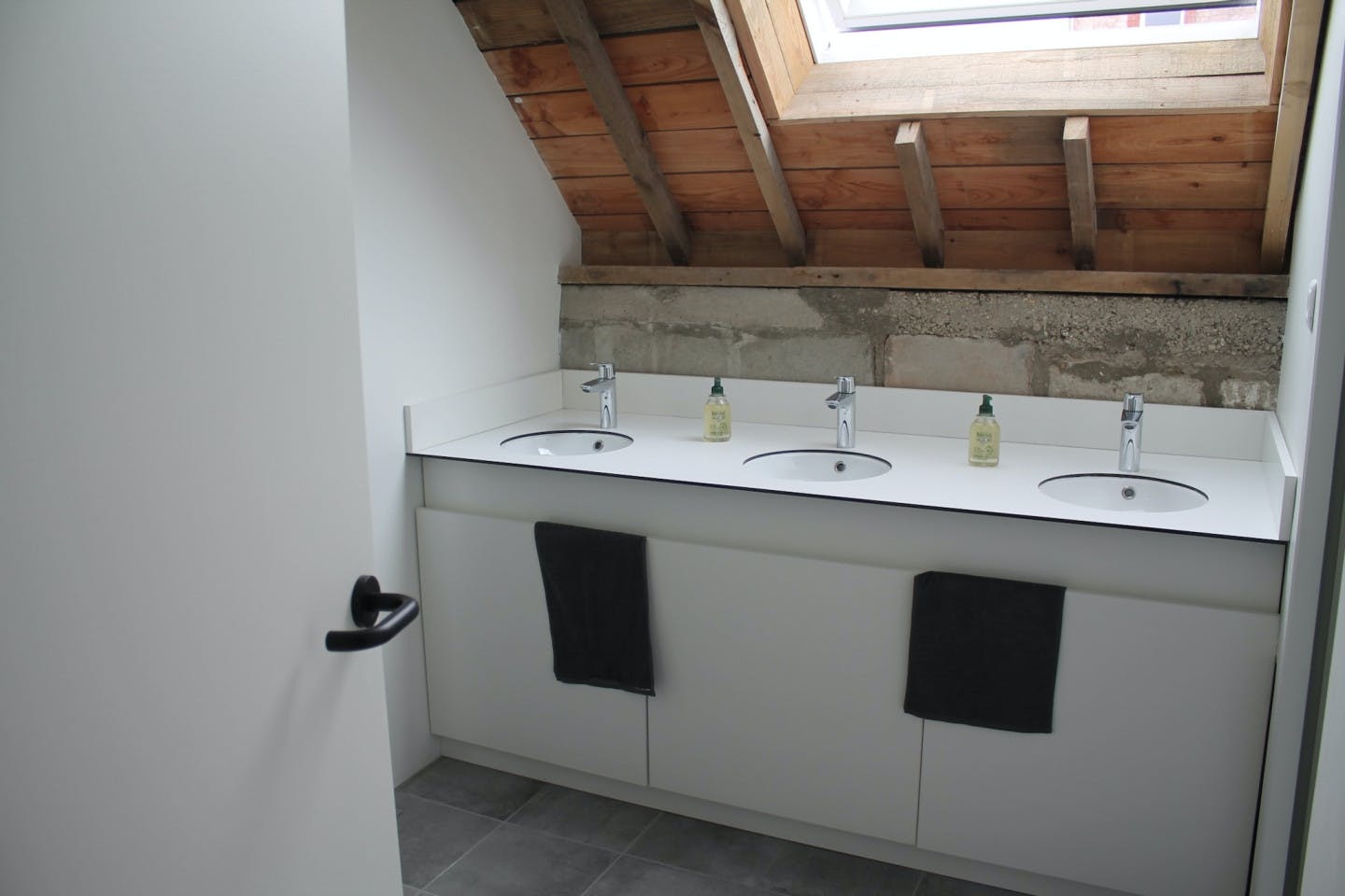 Double Cabine - Stylish house near Haut Lion Bus Stop - Gallery - 14