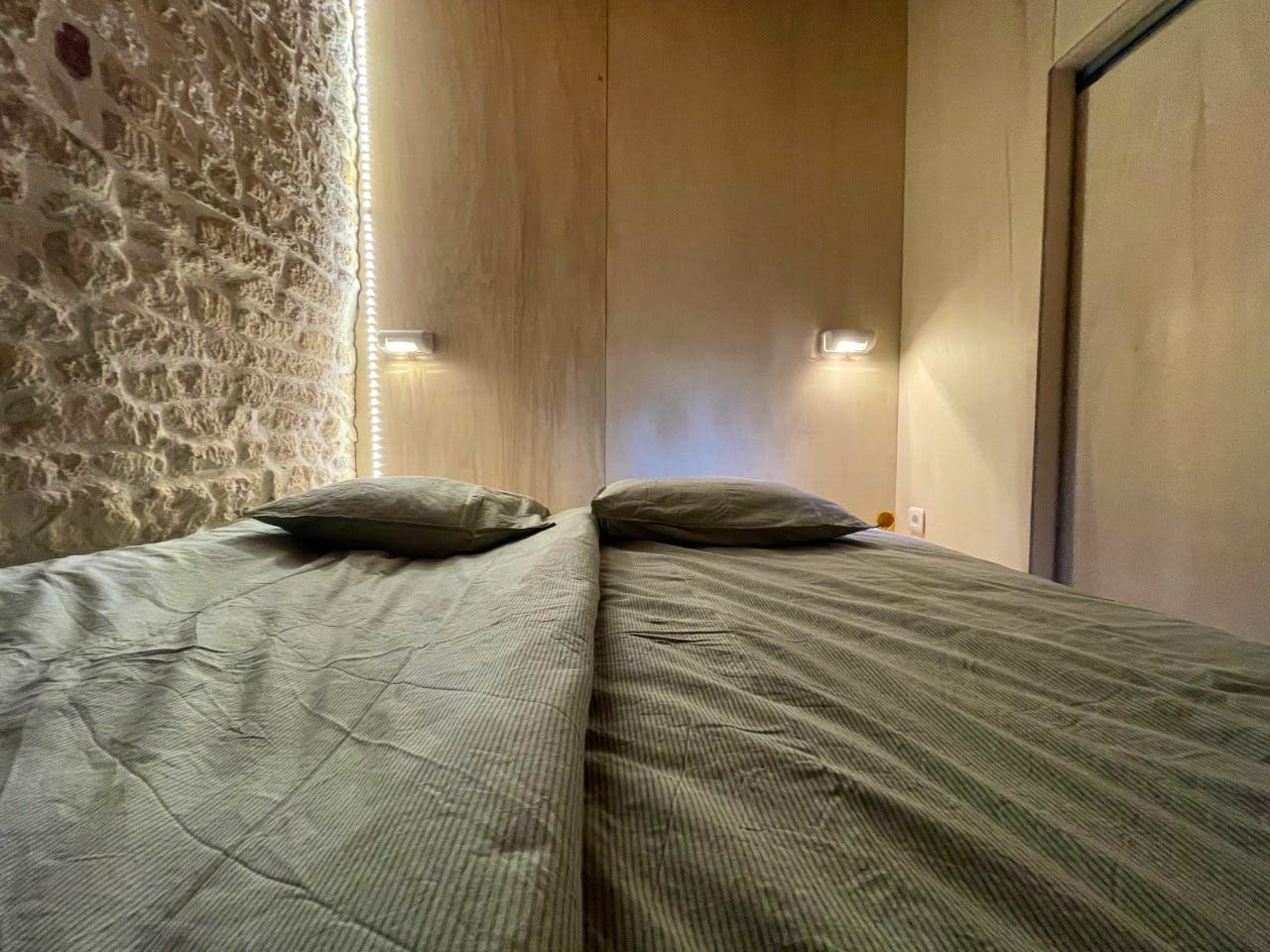  Double Cabine  -  Stylish house near Haut Lion Bus Stop  - Gallery -  11