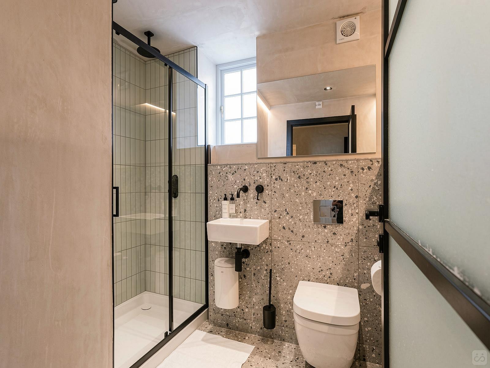  Bed In A 6-Bed Mixed Gender Room  -  Outstanding Bright House w/ Backyard 2 miles away from Causeway Coast Holiday Park,  - Gallery -  34