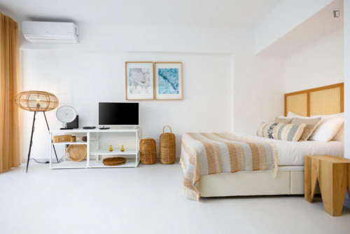 Modern Studio with Beach view close to Praia da Califórnia