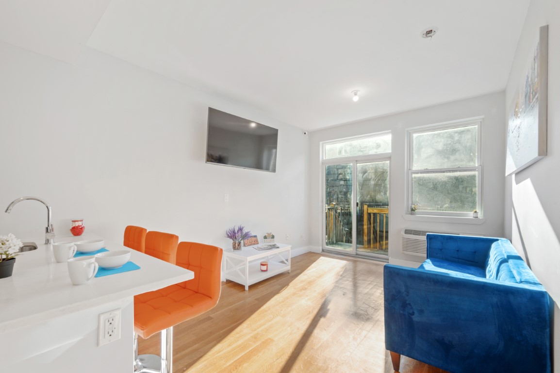  Twin Shared Room Male Apt 1  -  Lorimer Williamsburg Home  - Gallery -  12