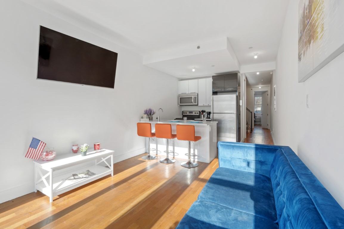  Regular Private Room  -  Lorimer Williamsburg Home  - Gallery -  16