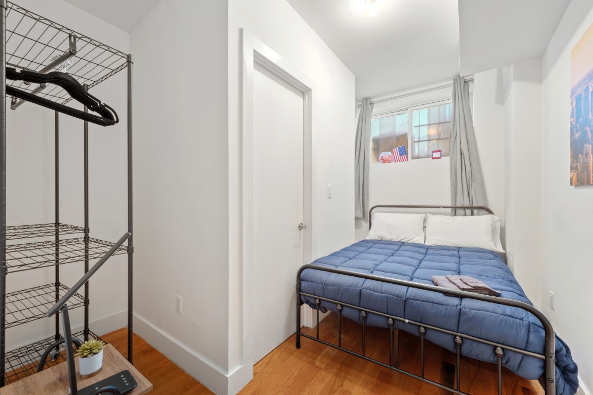  Regular Private Room  -  Lorimer Williamsburg Home  - Gallery -  12