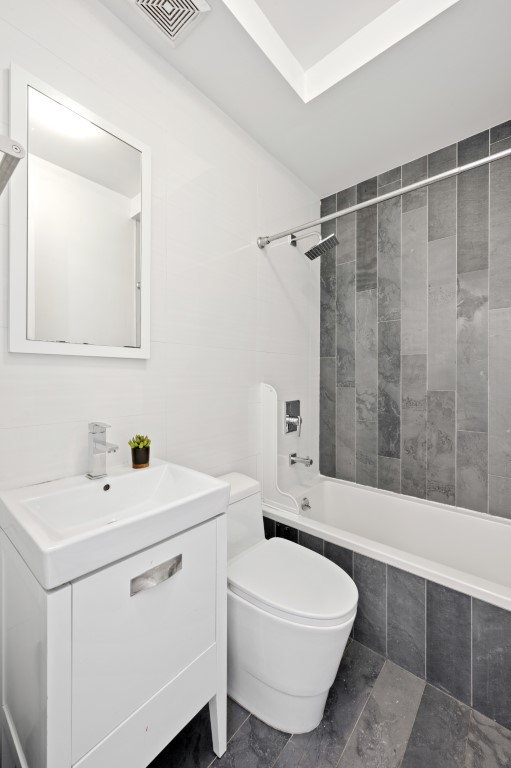  Economy Private Room  -  Lorimer Williamsburg Home  - Gallery -  3