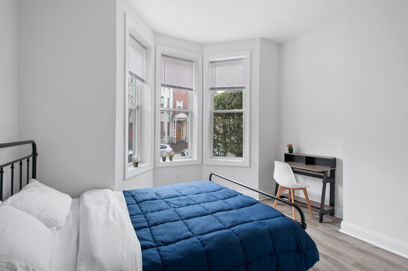 Private Room Queen Size Bed - Cornelius Bushwick Home - Gallery - 11