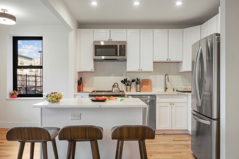 2-People Shared Female - Park Avenue East Home - Gallery - 10