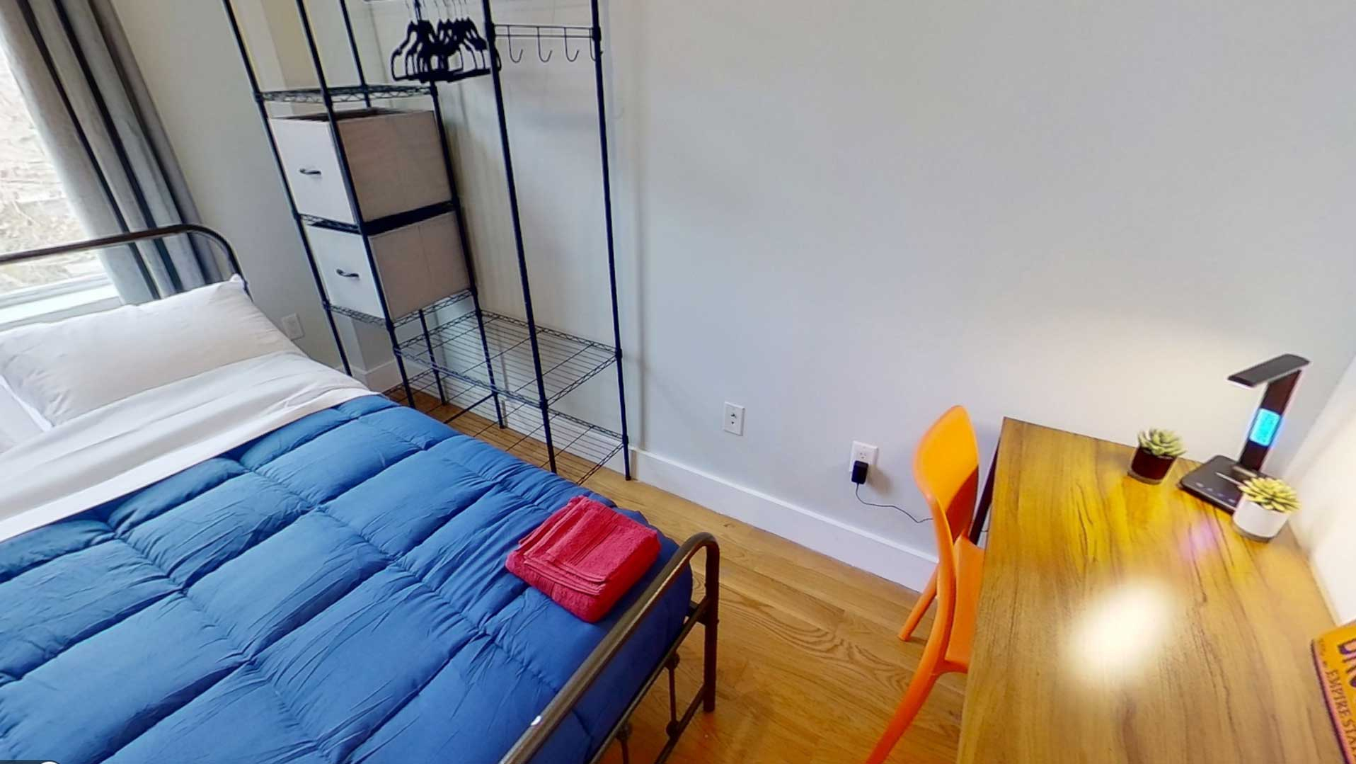  Economy Private Room  -  Williamsburg Meserole Home  - Gallery -  1