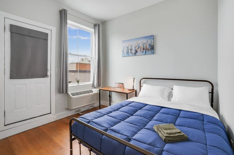  Private Room + Terrace  -  Williamsburg Meserole Home  - Gallery -  1