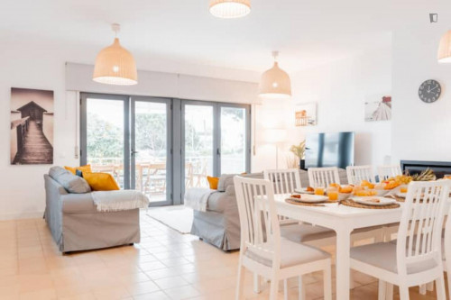 Very elegant 5-bedroom house in Olhos de Água - Gallery - 38