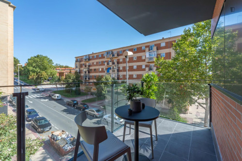 Bright single ensuite bedroom near the Campus Miguel de Unamuno