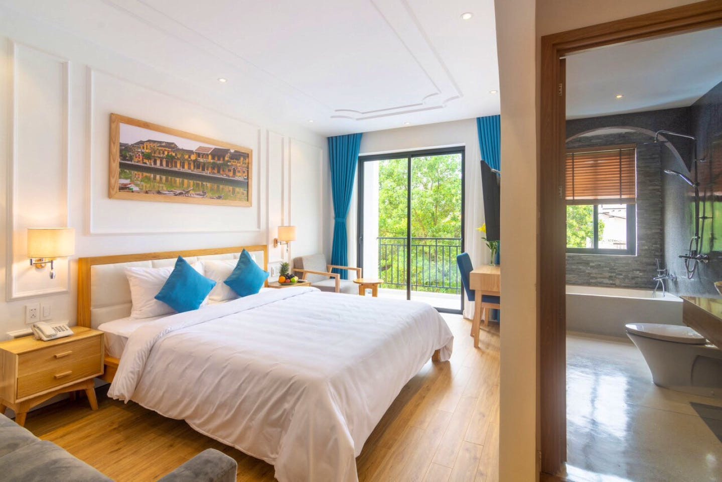 Queen Room - Gorgeous villa 2 km from the stunning Cua Dai Beach - Gallery - 21