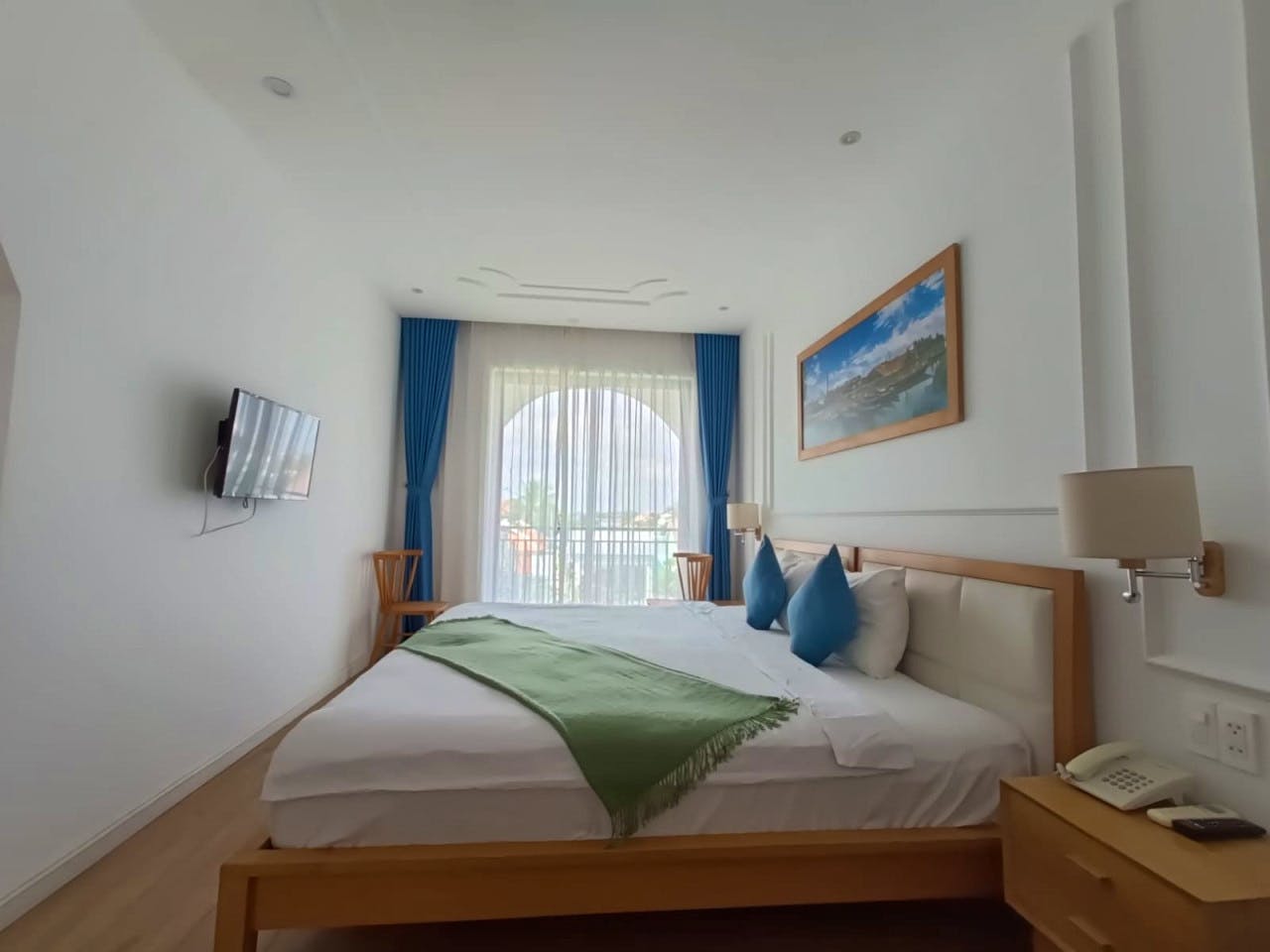 Queen Room - Gorgeous villa 2 km from the stunning Cua Dai Beach - Gallery - 27