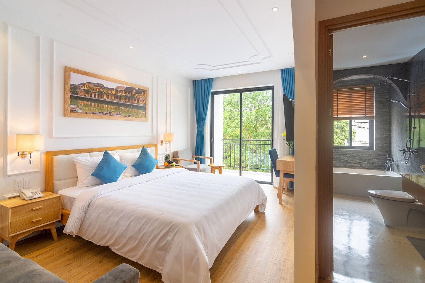 Queen Room - Gorgeous villa 2 km from the stunning Cua Dai Beach - Gallery - 55