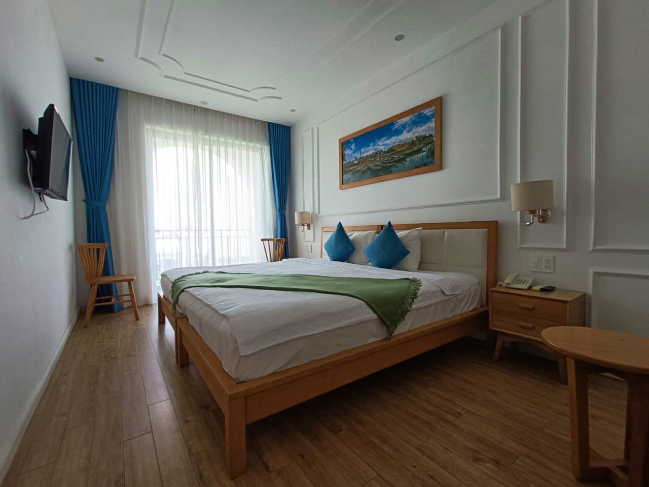 Queen Room - Gorgeous villa 2 km from the stunning Cua Dai Beach - Gallery - 30