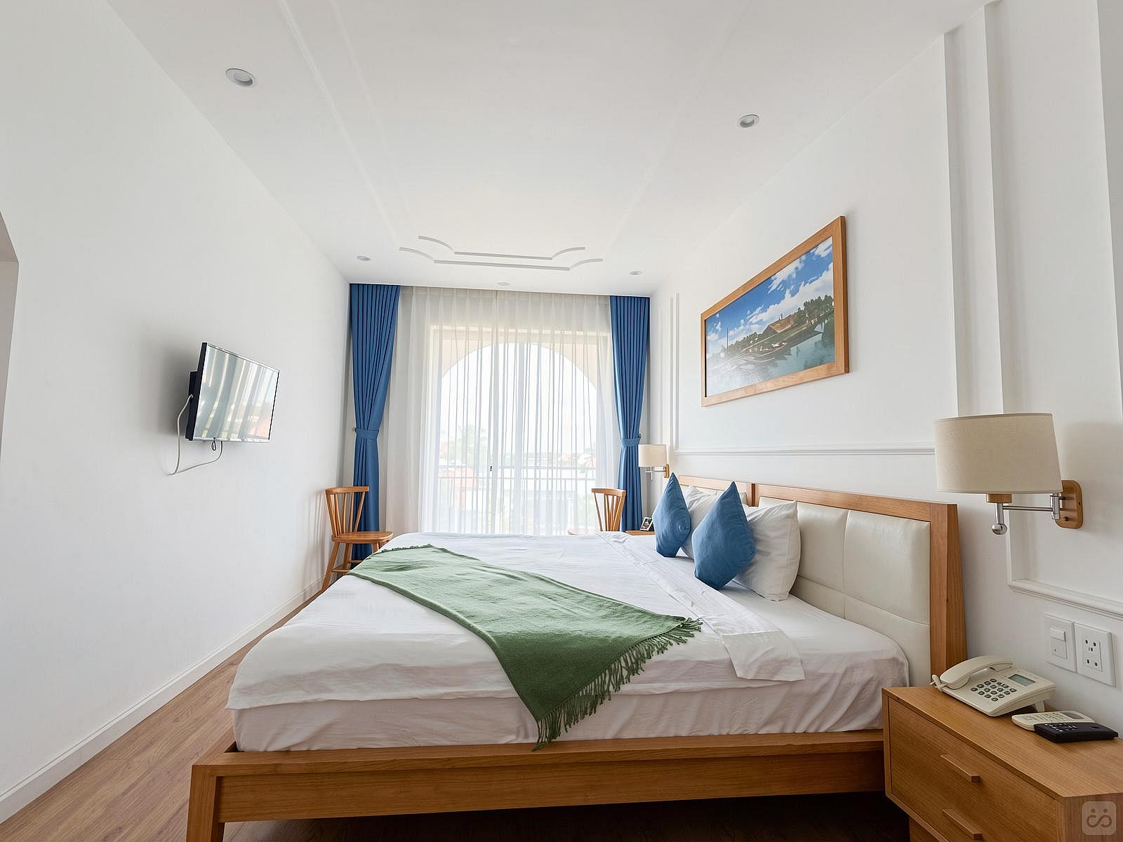 Queen Room - Gorgeous villa 2 km from the stunning Cua Dai Beach - Gallery - 95