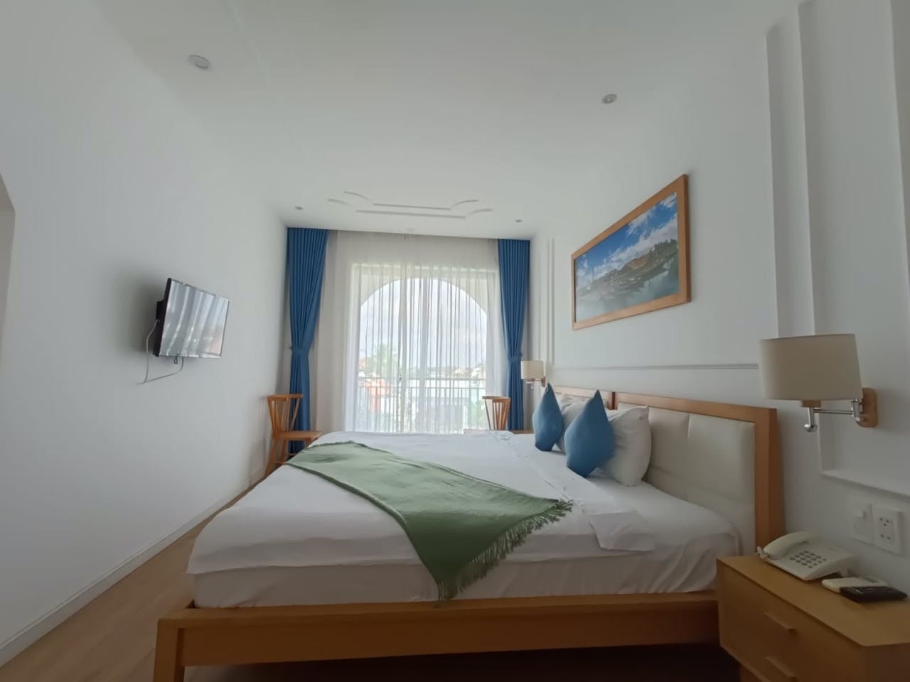 Queen Room - Gorgeous villa 2 km from the stunning Cua Dai Beach - Gallery - 10