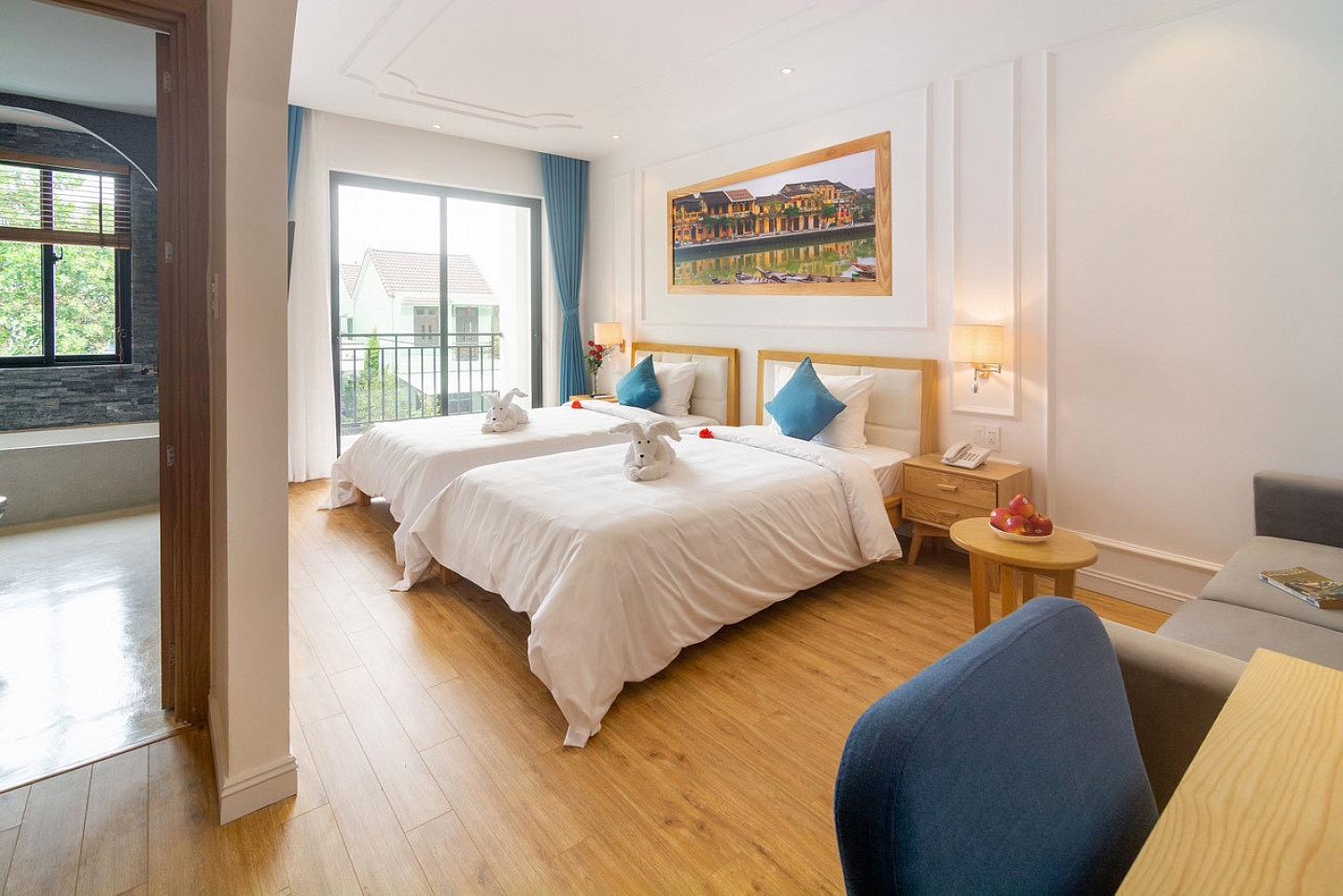 Twin Room - Gorgeous villa 2 km from the stunning Cua Dai Beach - Gallery - 23