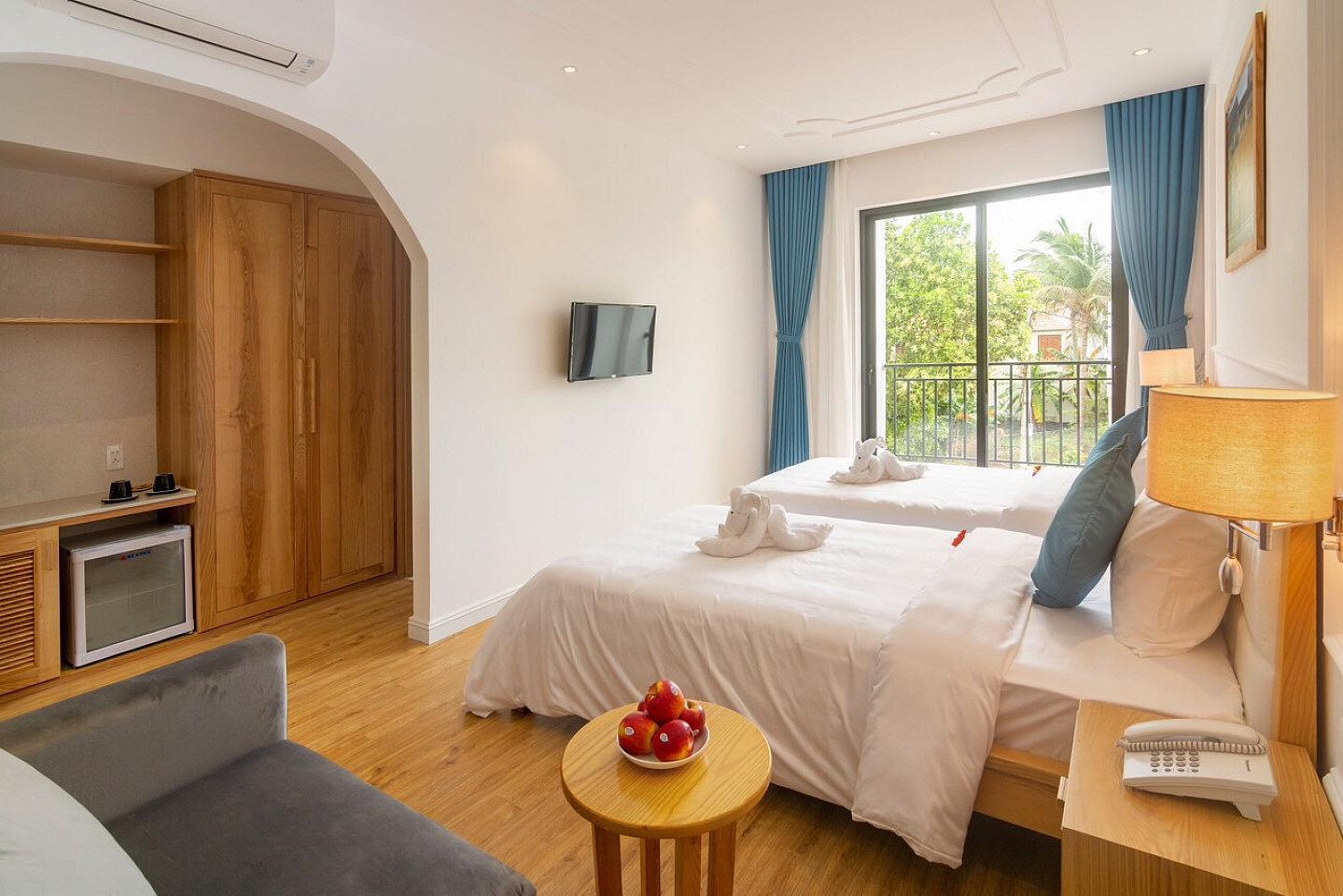 Twin Room - Gorgeous villa 2 km from the stunning Cua Dai Beach - Gallery - 29