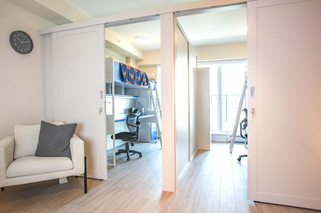  Sectioned Private Bedroom  -  GEC Pearson  - Gallery -  2