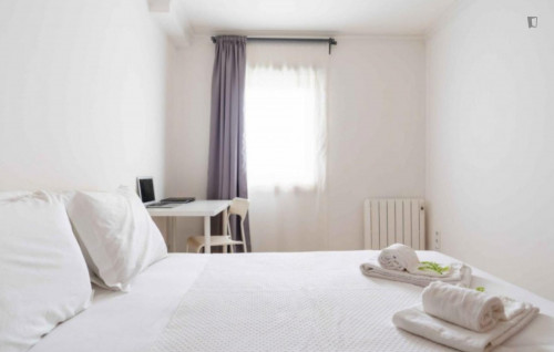 Tasteful double bedroom in the centre of Braga