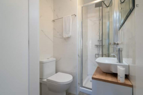 Elegant 4-bedroom apartment with balcony in the heart of Vila Nova de Gaia - Gallery - 10